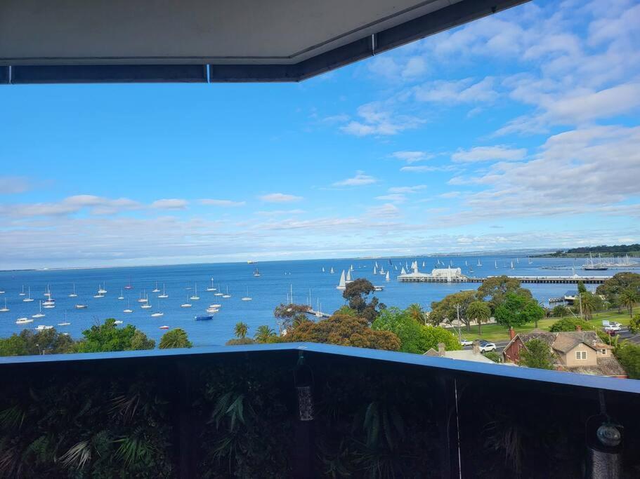 2 Bedrooms Aptmt With Ocean View Джилонг Екстериор снимка
